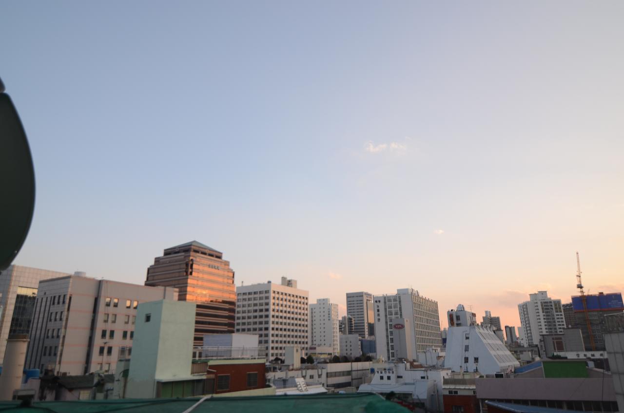 Kimchee Busan Station Guesthouse Екстериор снимка