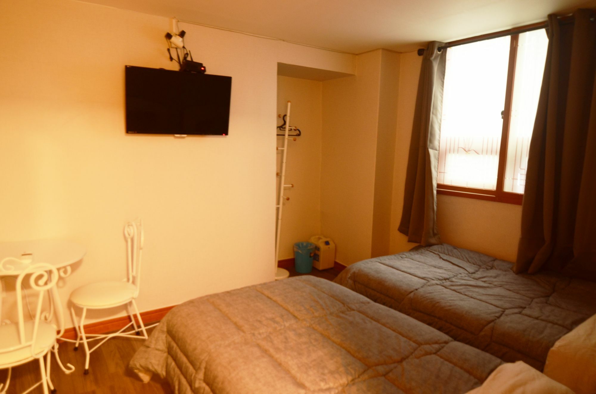 Kimchee Busan Station Guesthouse Екстериор снимка