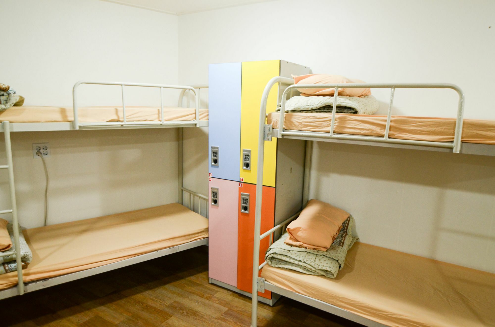 Kimchee Busan Station Guesthouse Екстериор снимка