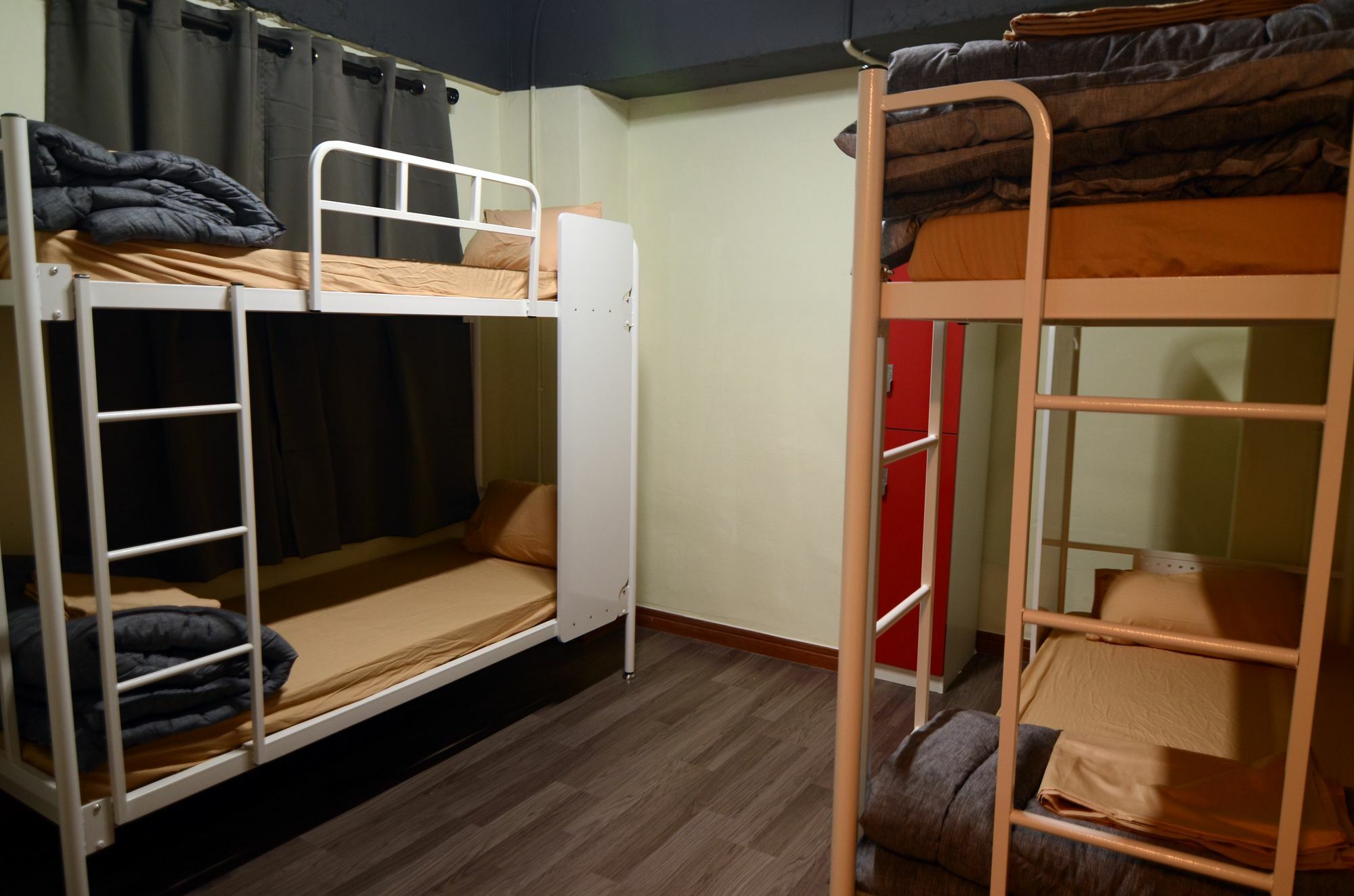 Kimchee Busan Station Guesthouse Екстериор снимка